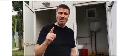 Ексминистър Кристиан Кръстев показа мизерията, в която работят в градския транспорт на София (ВИДЕО)