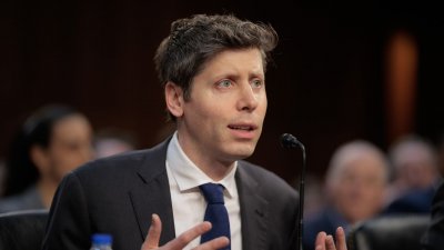 Все повече компании съжаляват, че са заменили хората с AI