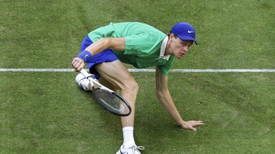 Яник Синер аут от турнира в Хале