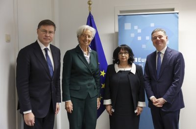 И финансовите министри на ЕС ни подкрепят за еврозоната