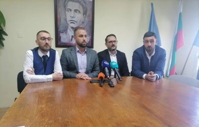 Скандал за пари тресе "Продължаваме Промяната"