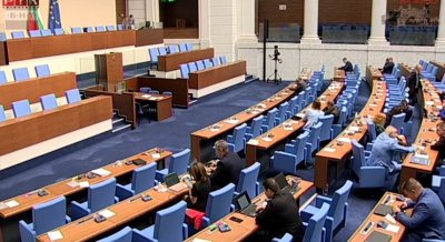 Депутатите подхващат НОИ