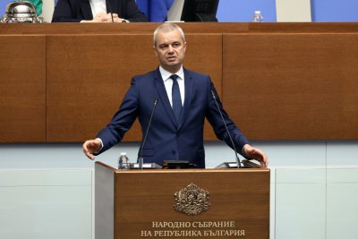 Костадинов поиска България да осъди израелската агресия 
