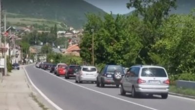 Не пак, а отново: Адът за шофьорите - Кресна, стигна 5 километра