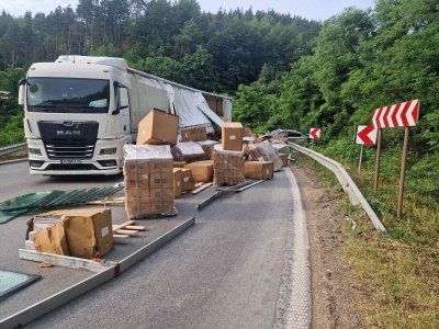 Вече се минава спокойно през Прохода на Републиката