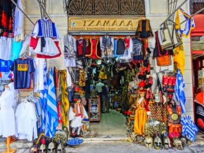 Гърция удря търговците с огромни глоби, ако шикалкавят с цените