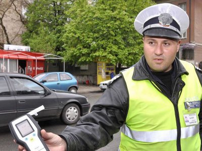 ОКОНЧАТЕЛНО: Отменят тестовете за алкохол и наркотици на полицаите