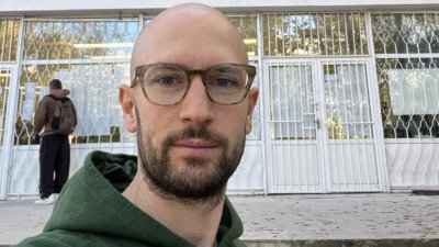 СВОБОДНО ПАДАНЕ: Още един си би камшика от "Промяната"