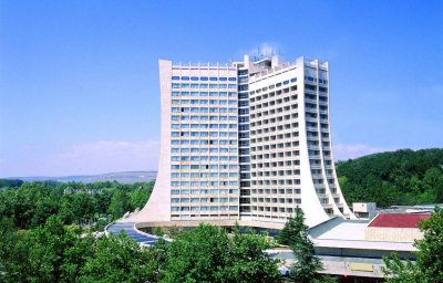 С 50 млн. лева преобразяват култов хотел