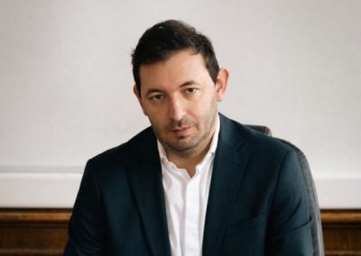 Изведоха с полиция зам.-кмета на София Никола Барбутов