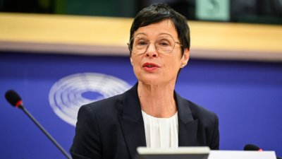 Скандал: Еврокомисарят Марта Кос и Мицковски имат договорка да не се зачита Френското предложение 
