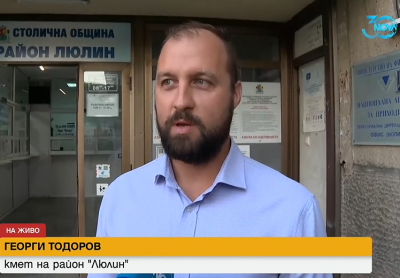 Кметът на "Люлин" не казва негов ли е гласът на записа, водил разговор "в този смисъл" 