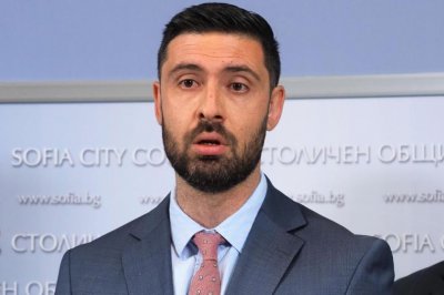 Люспата Димитър Шалъфов към Кирил Петков: Други са кадровите грешки, целият Изпълнителен съвет си ходете