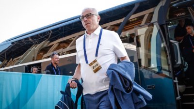 БФС пуска пакетни билети за националите
