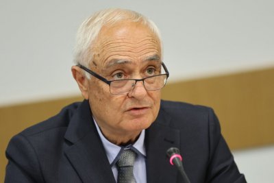 Запрянов се похвали с много кандидати за армията, но държавата нямала пари за всички