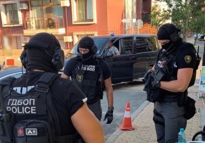 ГДБОП разби банда, внесла фалшиви очила за милиони от Китай