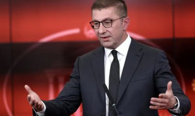 Опозицията в Скопие обвини Мицкоски за заличаването на македонския език в доклада на ЕП 