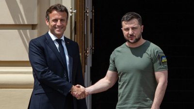 Макрон и Киър Стармър ще председателстват среща за отбраната на Украйна 