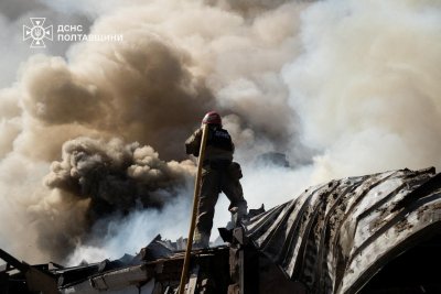 Двама убити и 11 ранени при руски удар с дронове по Полтава