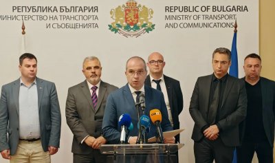 Гроздан Караджов: Договорихме още 517 млн. лева за жп транспорт по ПВУ
