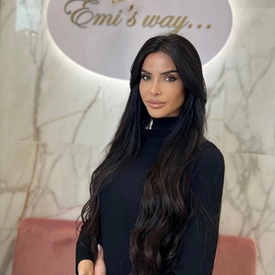 Животът след любовта с известен футболист често не е така