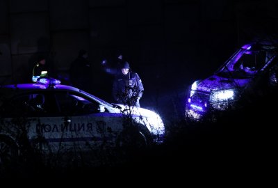 Кола пропадна в крайпътна канавка край Ямбол