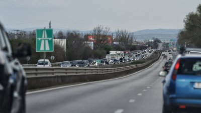 Цивилни патрули ще ни наблюдават за нарушения по пътя към Гърция