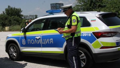 Масови проверки срещу шофирането в аварийните ленти на магистралите