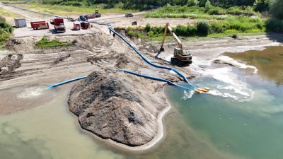 Езерото Сребърна пресъхва, пълнят го с вода от Дунав