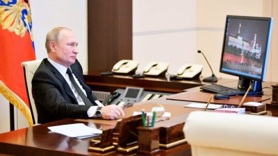 Путин ръководи Русия от стар Уиндоус