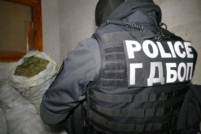 ГДБОП задържа дилъри на фентанил, снабдявали Черноморието