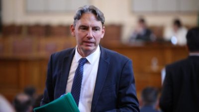 ОФИЦИАЛНО: ПП-ДБ ще подкрепи вота на недоверие на МЕЧ и "Величие"