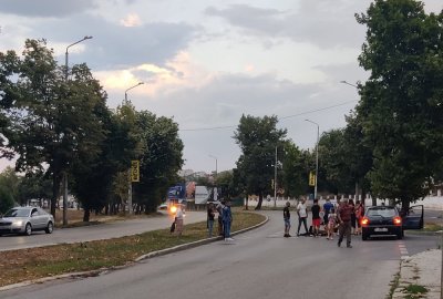 Поредният пострадал: Пешеходец бе ударен на възлов булевард в Добрич 
