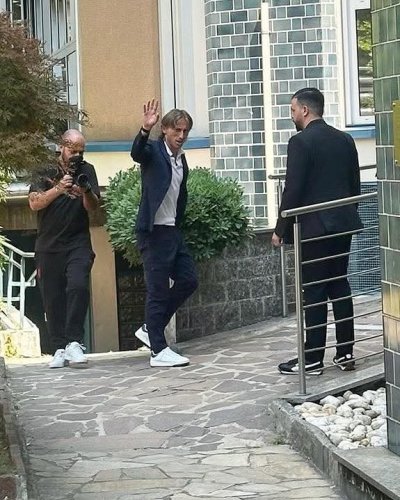 Модрич пристигна за медицински тестове в Милано