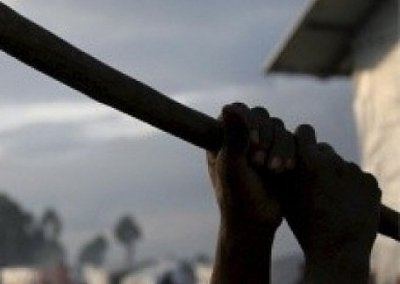 Тийнейджъри нападнаха с дървени пръти мъж на пътя край Пазарджик