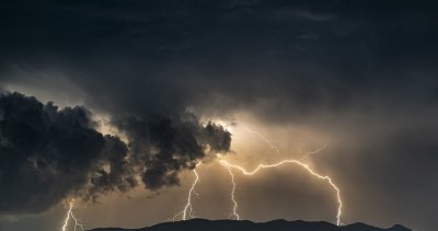 Жена загина при буря в Румъния
