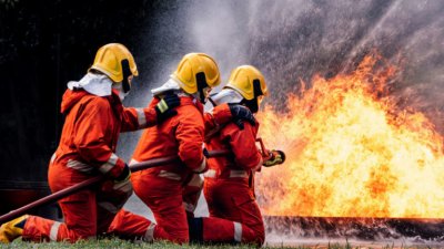 50 души загинаха при пожар в хипермаркет в Ирак