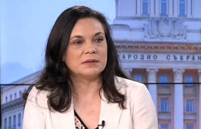 Петрова: ДБ запазва позиции като партия, която се ползва с обществено доверие