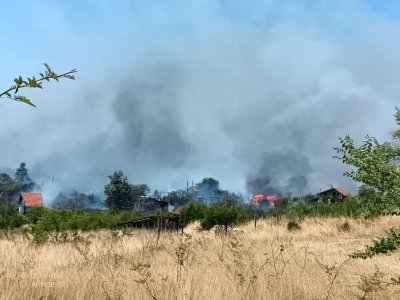 30 са вече изгорелите къщи край Бургас (СНИМКИ)