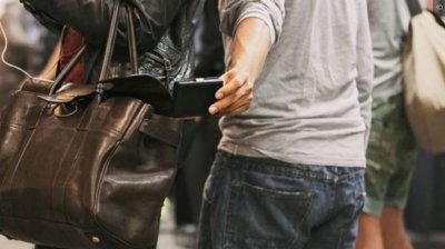 Пик на кражбите: МВР съветва да сме нащрек на плажа и в магазините 
