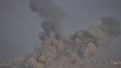 Най-малко 875 палестинци са загинали до пунктове за помощи в Газа