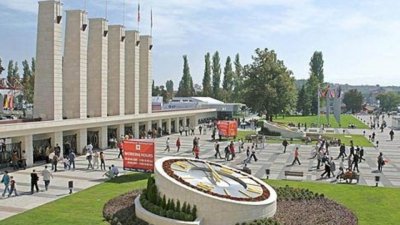 Хората напускат два български града