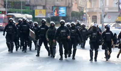 Полицията в Белград разби блокадата на Студентския културен център
