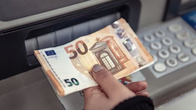 Ясна е минималната заплата в евро! Последни сме в ЕС