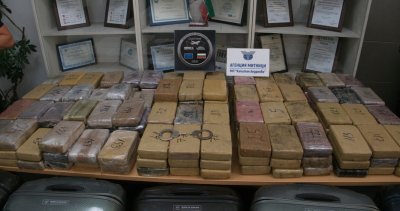 Оставиха в ареста обвинените за трафик на над 205 кг кокаин през „Капитан Андреево“