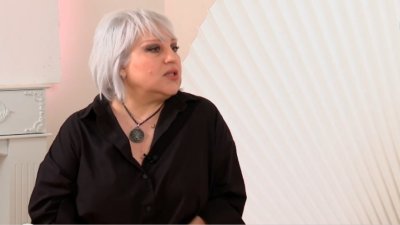 Поредица от нещастни инциденти се случили в живота на Джуджи