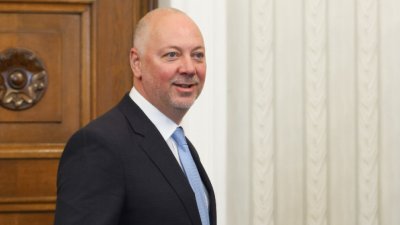 Желязков се похвали, че сме спасили средствата по ПВУ