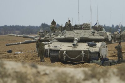 За 10 часа на ден: Израел спира военните операции в части от Газа