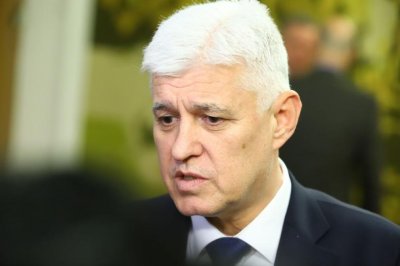 Президентството обвини премиера в манипулативно представяне на данни за пожарите