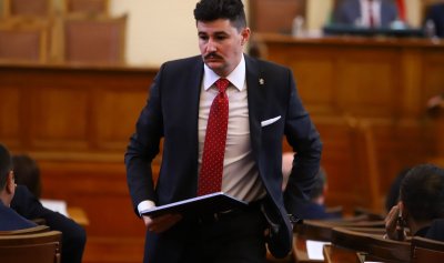 Възраждане“: Правителството продава държавни имоти, за да покрие дупката в бюджета